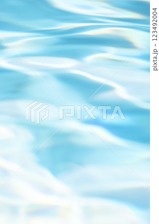キラキラ水面　夏色のイメージ 123492004