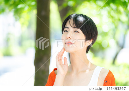 女性のビューティーイメージ 123493267