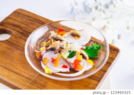 タコとパプリカのカルパッチョ タコとパプリカのカルパッチョ 123493325