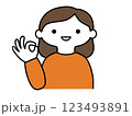 OKとサインを送る若い女性 123493891