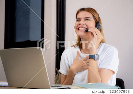 Professional young business woman working and meeting online in modern home office. 123497998