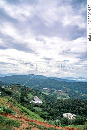 An aerial photographic view of Mon Jam Village in Chiangmai, filled with houses, resorts, and homestays for all the visitors. 123501480