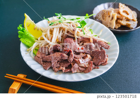 焼いた味付けハツ 焼いた味付けハツ 123501718