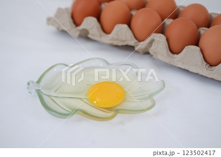 Eggs in a carton box 123502417
