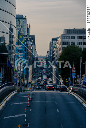ベルギーのそれぞれの街の景色 123502584