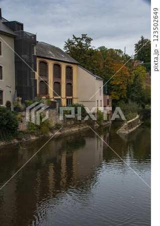 ベルギーのそれぞれの街の景色 123502649