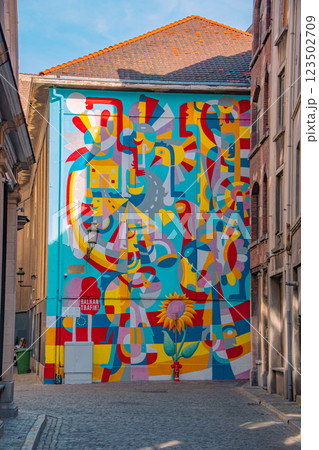 ベルギーのそれぞれの街の景色 123502709