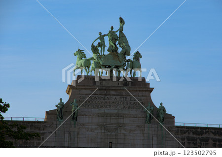 ベルギーのそれぞれの街の景色 123502795