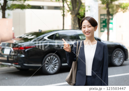 女性 車 女性 車 123503447