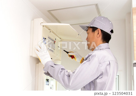 電気工事　電気工事士 123504031