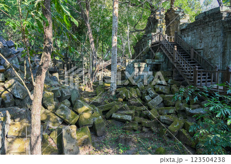 密林に眠る幻の寺院 ・ベンメリア，アンコール遺跡群／カンボジア 123504238