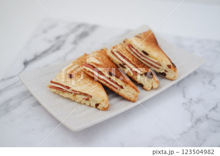 french toast french toast 123504982