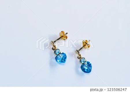 金色の美しいブルートパーズピアス 金色の美しいブルートパーズピアス 123506247