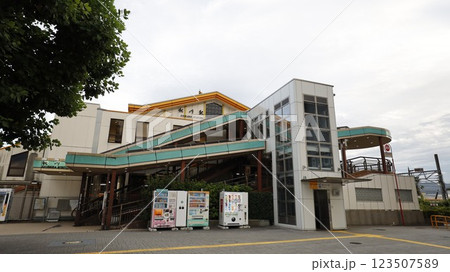 JR五日市線の秋川駅北口 JR五日市線の秋川駅北口 123507589