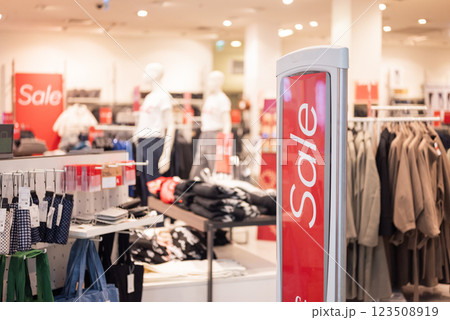 discounts in a store in a shopping mall 123508919