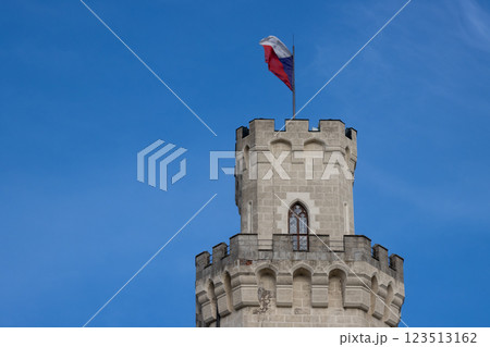 Tower of castle with flag, Hluboka nad Vltavou, Czechia 123513162