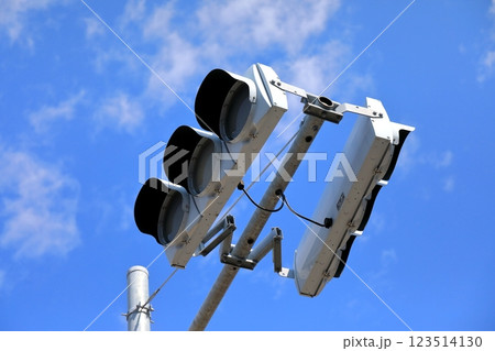 交通信号機 交通信号機 123514130