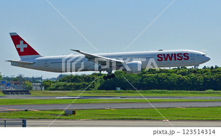 スイス航空B77-300成田アプローチ スイス航空B77-300成田アプローチ 123514314