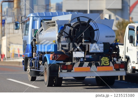 タンクローリー　イメージ 123515380