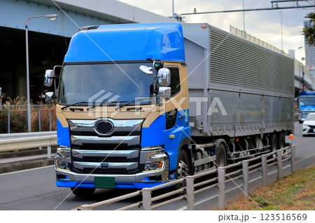 トレーラートラック　イメージ 123516569