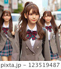 3人の日本人女子高生 123519487
