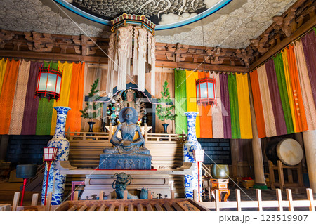 鎌倉　建長興国禅寺法堂の釈迦苦行像 123519907