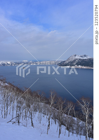 冬の摩周湖 123520794