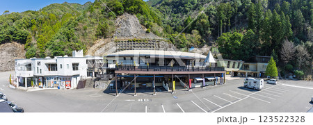 球泉洞・店舗・建物風景「地球が作り出した 3億年の自然の神秘 大鍾乳洞『球泉洞』」球磨郡球磨村 球泉洞・店舗・建物風景「地球が作り出した 3億年の自然の神秘 大鍾乳洞『球泉洞』」球磨郡球磨村 123522328