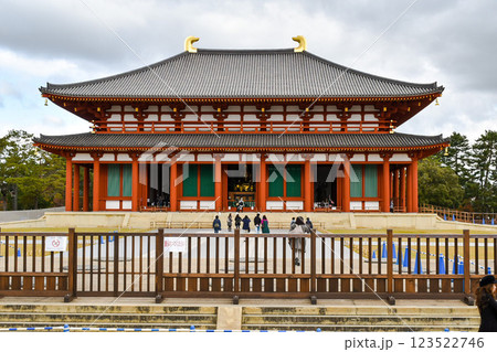 【奈良公園観光】東大寺・大仏・興福寺・シカ・南大門・春日大社・浮見堂【平城京のパワースポット】 【奈良公園観光】東大寺・大仏・興福寺・シカ・南大門・春日大社・浮見堂【平城京のパワースポット】 123522746