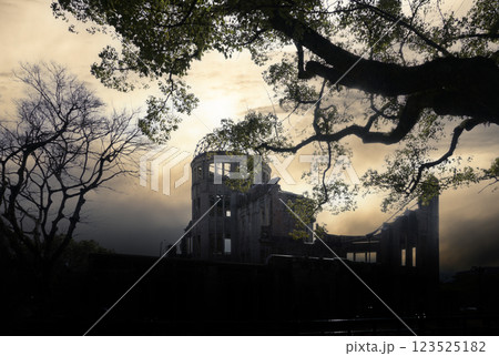 原爆ドーム　フォトショップ 加工　広島 123525182