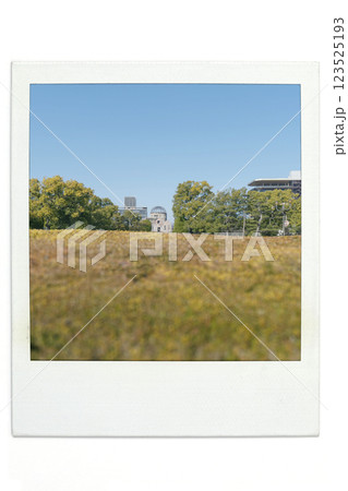 原爆ドーム　広島　ポラ風 123525193