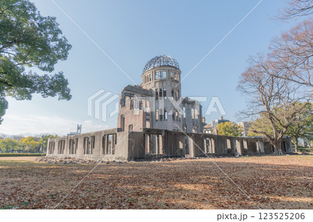 原爆ドーム　広島 123525206