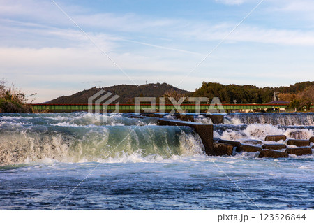 静岡県周智郡森町森　天竜浜名湖鉄道と沿線の風景 123526844