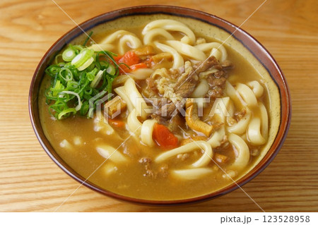 カレーうどん カレーうどん 123528958