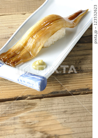 穴子の一本握り 123532623