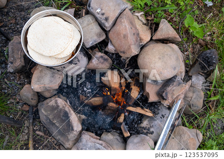 Campfire Cooking with Flatbreads 123537095