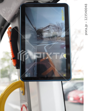 自動運転バスの車内 自動運転バスの車内 123540048