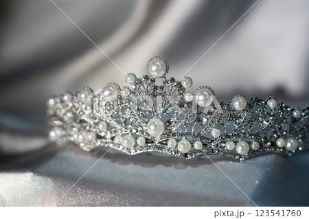 Pearl princess crown, diadem. Luxury lewelery with gems Pearl princess crown, diadem. Luxury lewelery with gems 123541760