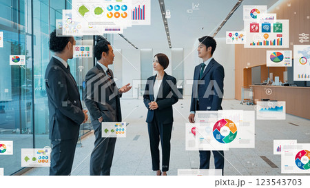 会議するビジネスグループと経営データイメージ 123543703