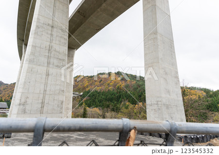 橋脚補修工事 橋脚補修工事 123545332