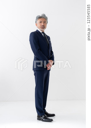 ビジネス 男性 ビジネス 男性 123545585