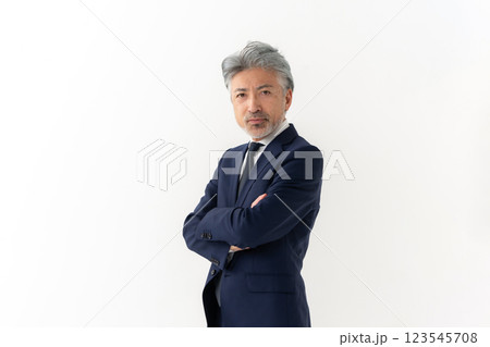 ビジネス　男性 123545708