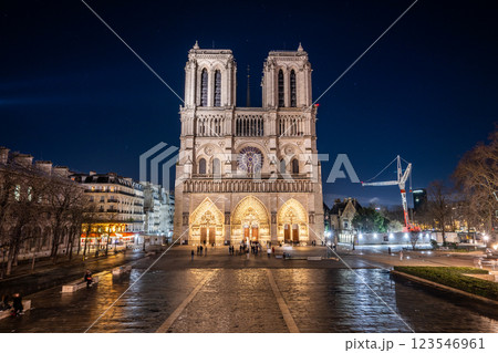復旧後のノートルダム大聖堂 2024年12月 復旧後のノートルダム大聖堂 2024年12月 123546961