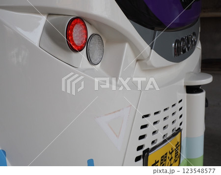 自動運転バス 123548577