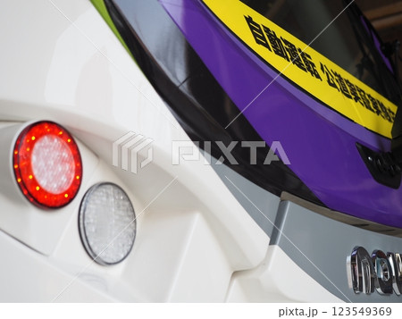 自動運転バス 123549369