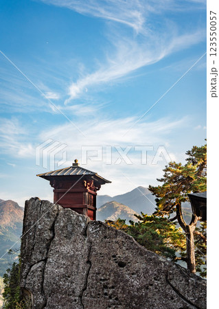 【山形の風景】秋晴れの山寺と紅葉 【山形の風景】秋晴れの山寺と紅葉 123550057