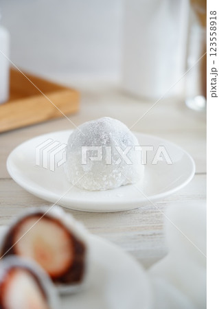 いちご大福 123558918