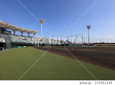 レクザムボールパーク丸亀（丸亀市民球場） 123562148