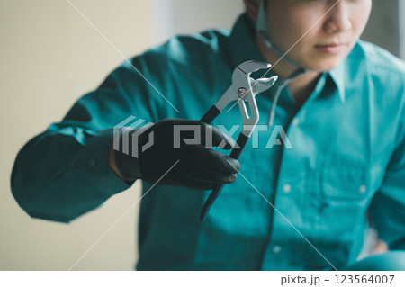 電気工事士 123564007