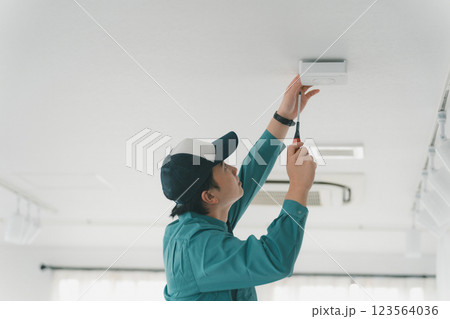 電気工事士　LAN工事 123564036